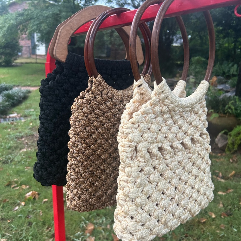 Vintage Handmade Crochet Bag w/Wooden Handle